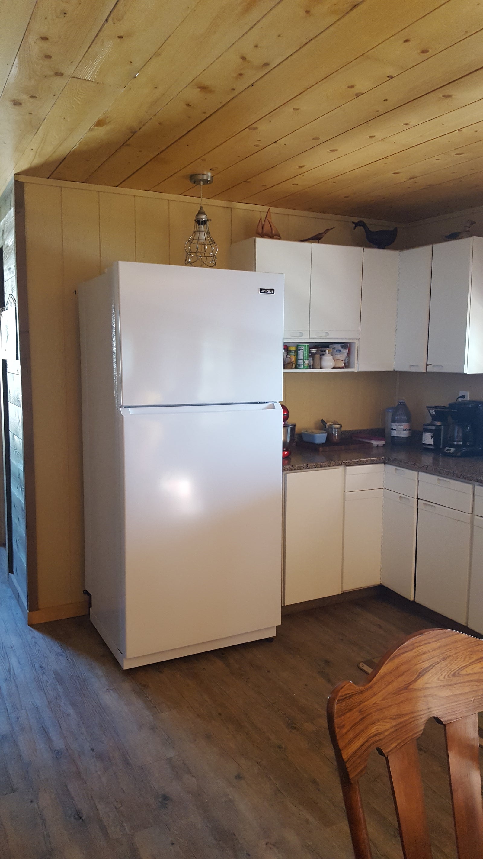 Unique's New UGP-19c Cu Ft Propane Refrigerator