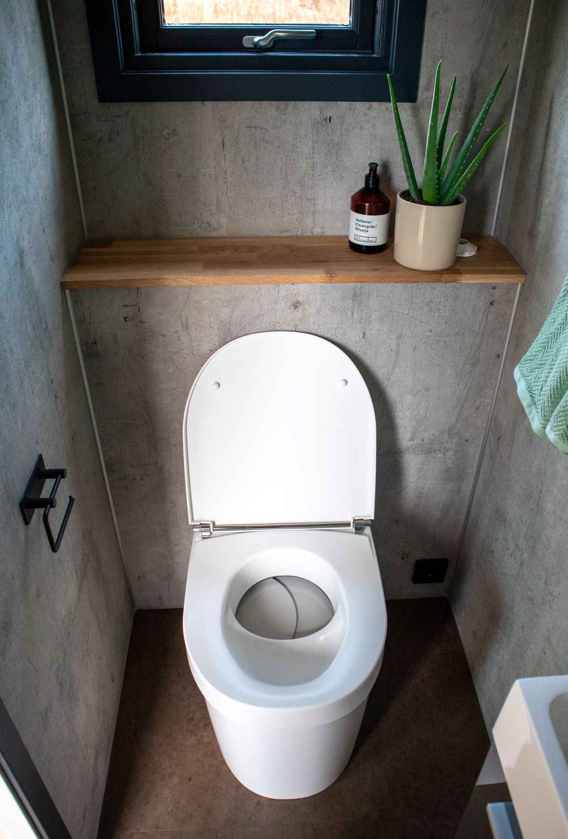 Separett Tiny Toilet 1270 w/Internal Urine Tank