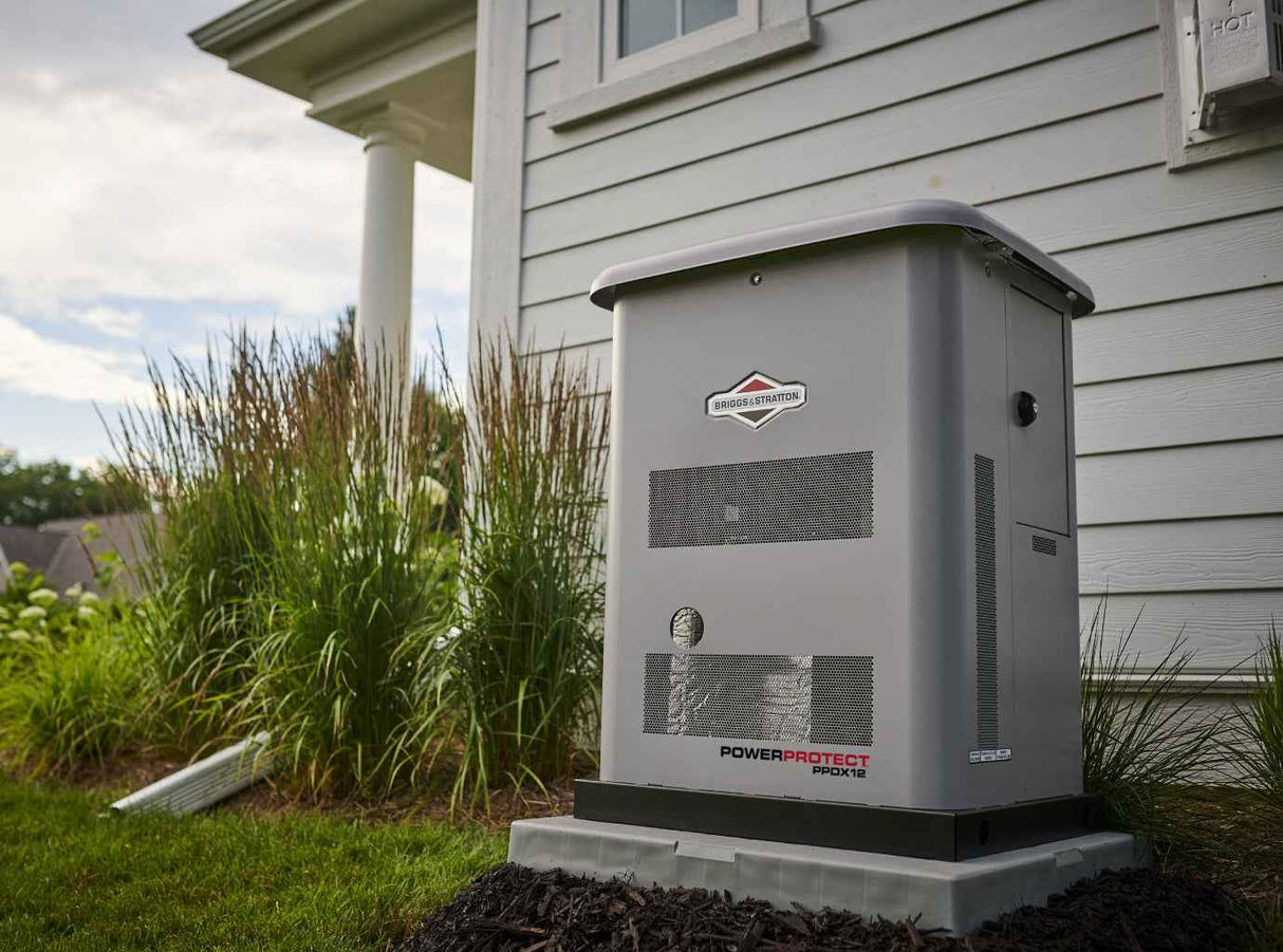 Briggs & Stratton PowerProtect™ DX 12kW Standby Generator 040669